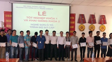 The program of awarding automotive paint certificate of course I at the Central Transportation College III